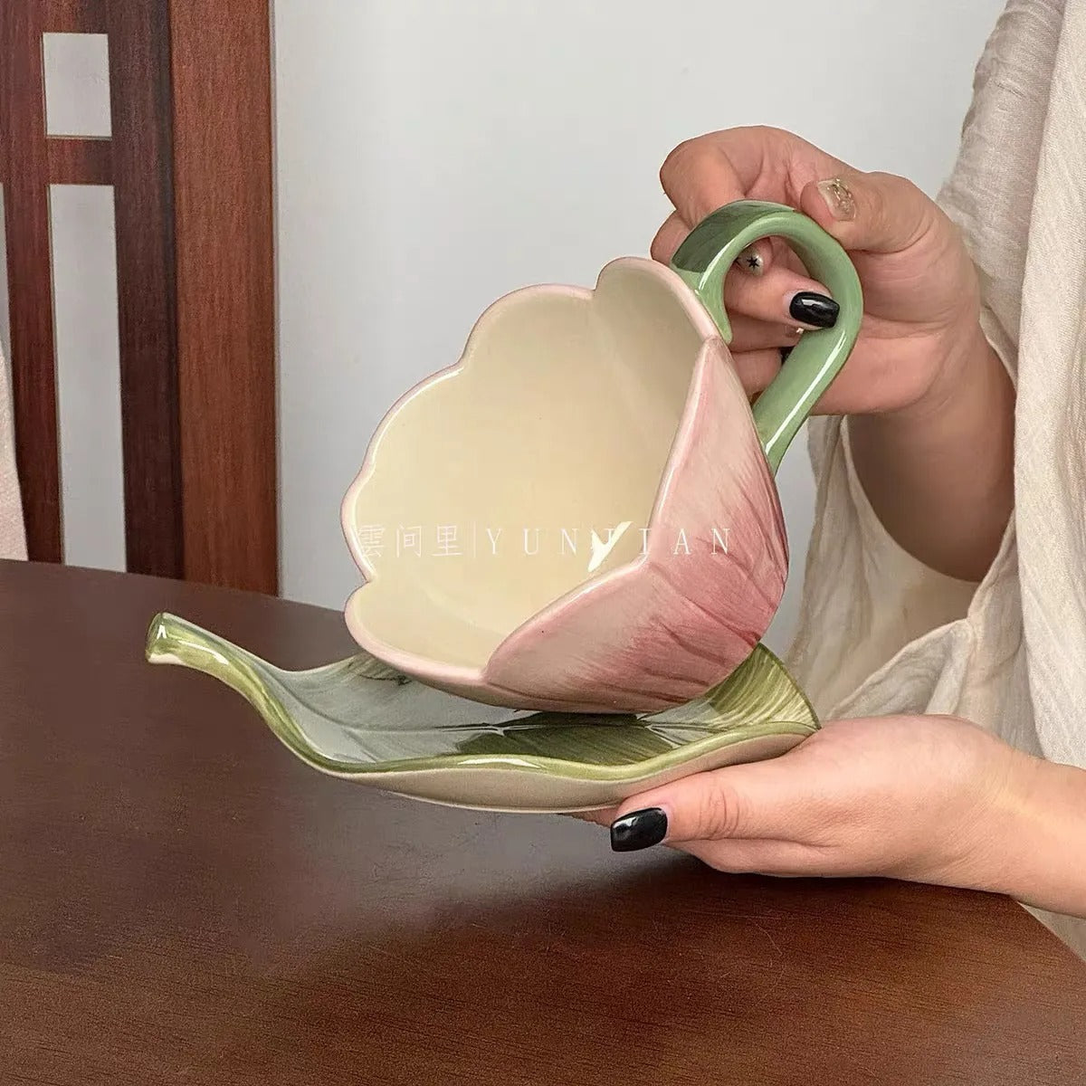Tulip Garden Ceramic Cup Set
