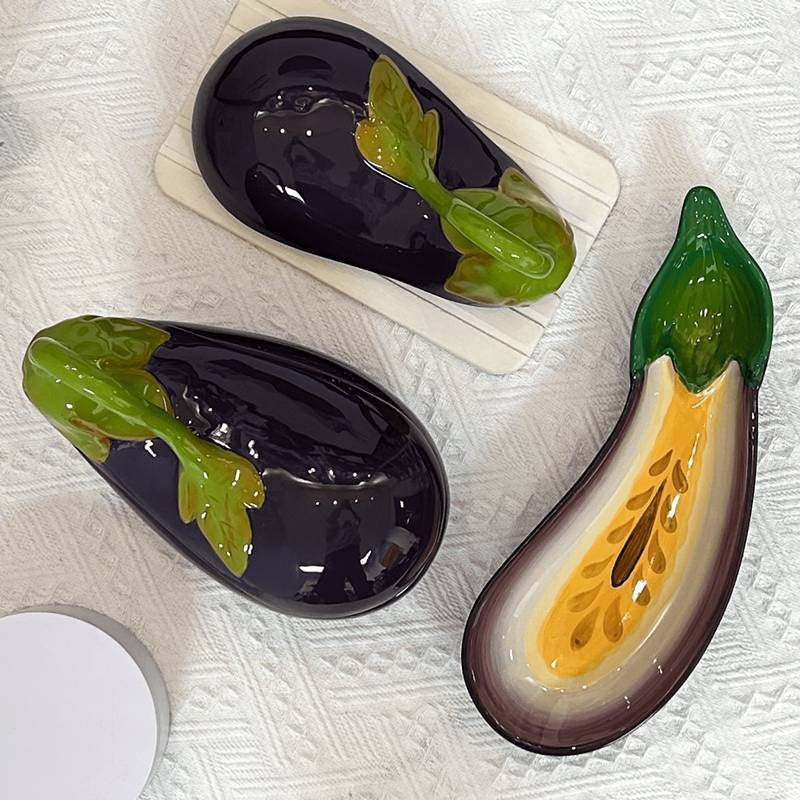 Aubergine Sculptural Plate