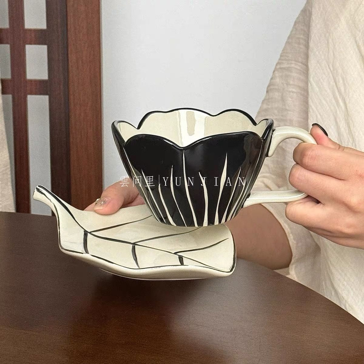 Tulip Garden Ceramic Cup Set