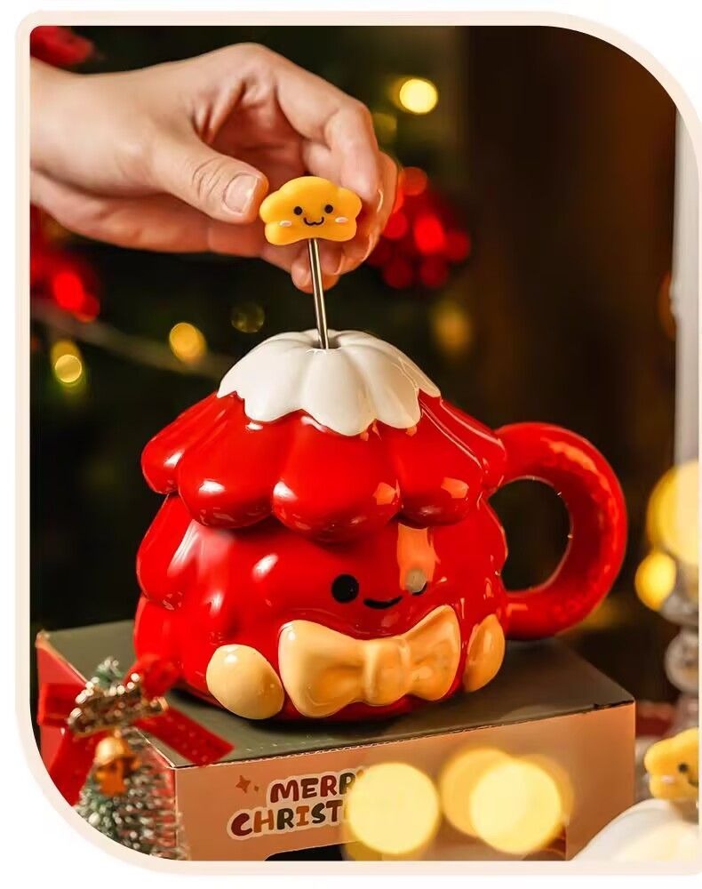 Merry Tree Ceramic Mug with Lid